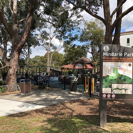 Exquisite Family Home +Parking, Close To Cbd Sydney Exteriör bild